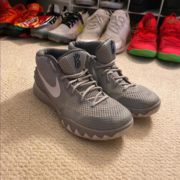 Grey Nike Kyrie 1 - Picture 1 of 3